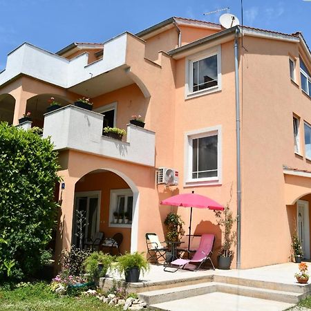 Apartmani Joja بيوغْغاد نا موغو المظهر الخارجي الصورة