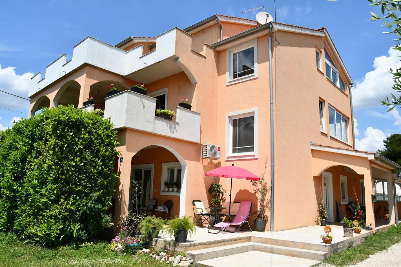 Apartmani Joja بيوغْغاد نا موغو المظهر الخارجي الصورة